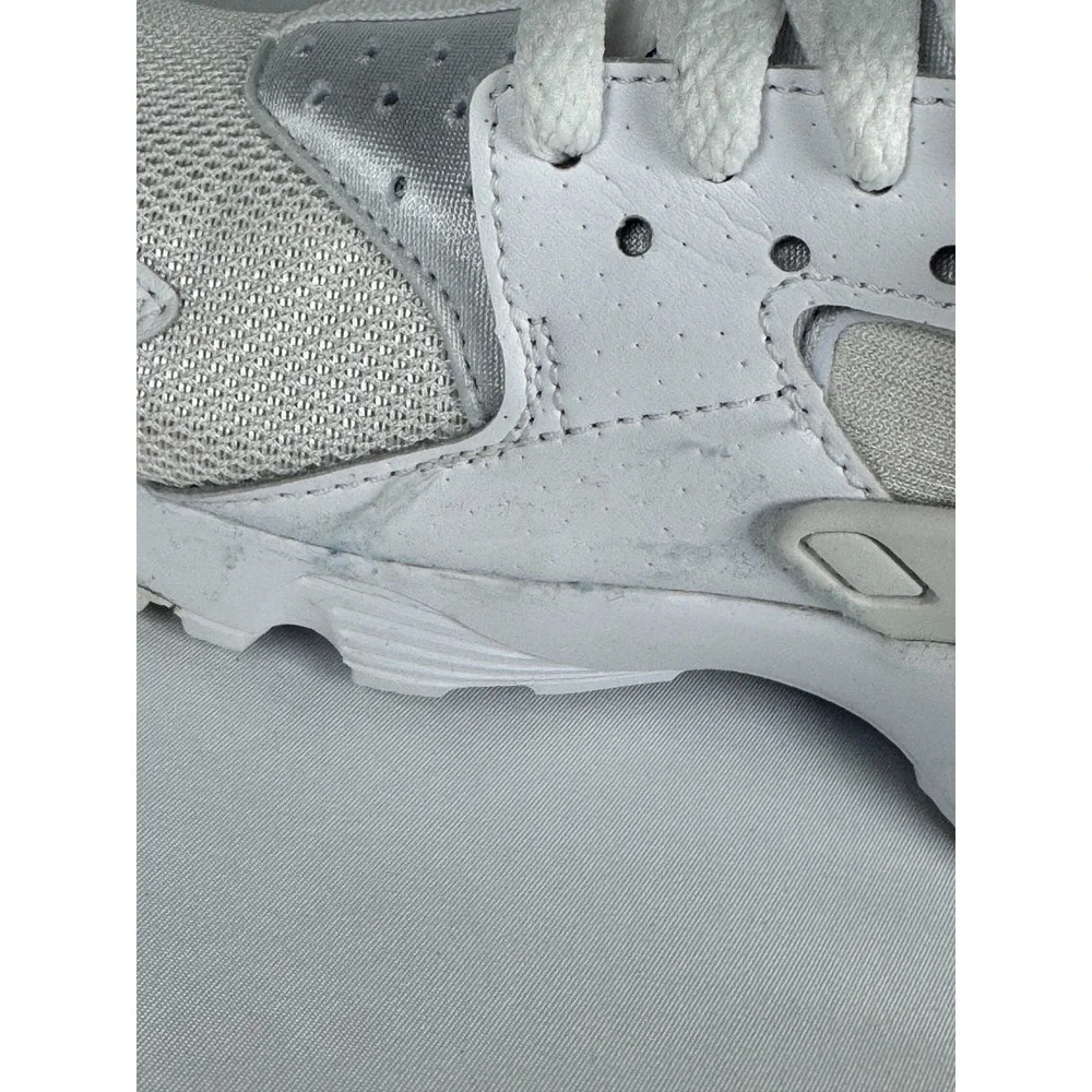 Nike Huarache Run GS 654275-110 Youth 4.5 Sneaker White Platinum Running Shoes